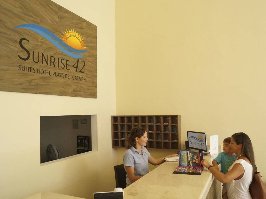Sunrise 42 Suites Hotel Playa del Carmen Ngoại thất bức ảnh